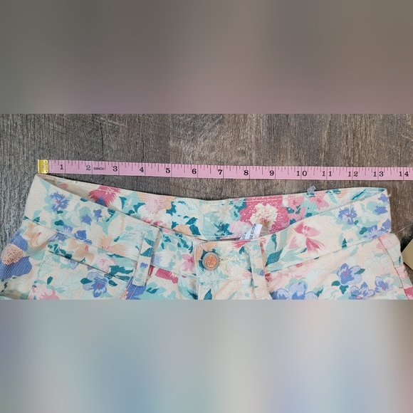 80's 90's Vintage High Waist Floral Print Jean Shorts Womens 4 Cream 100% Cotton - Picture 6 of 10